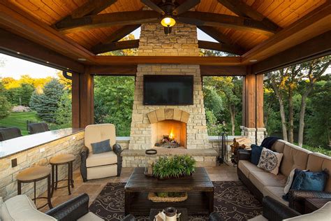 Custom Outdoor Living